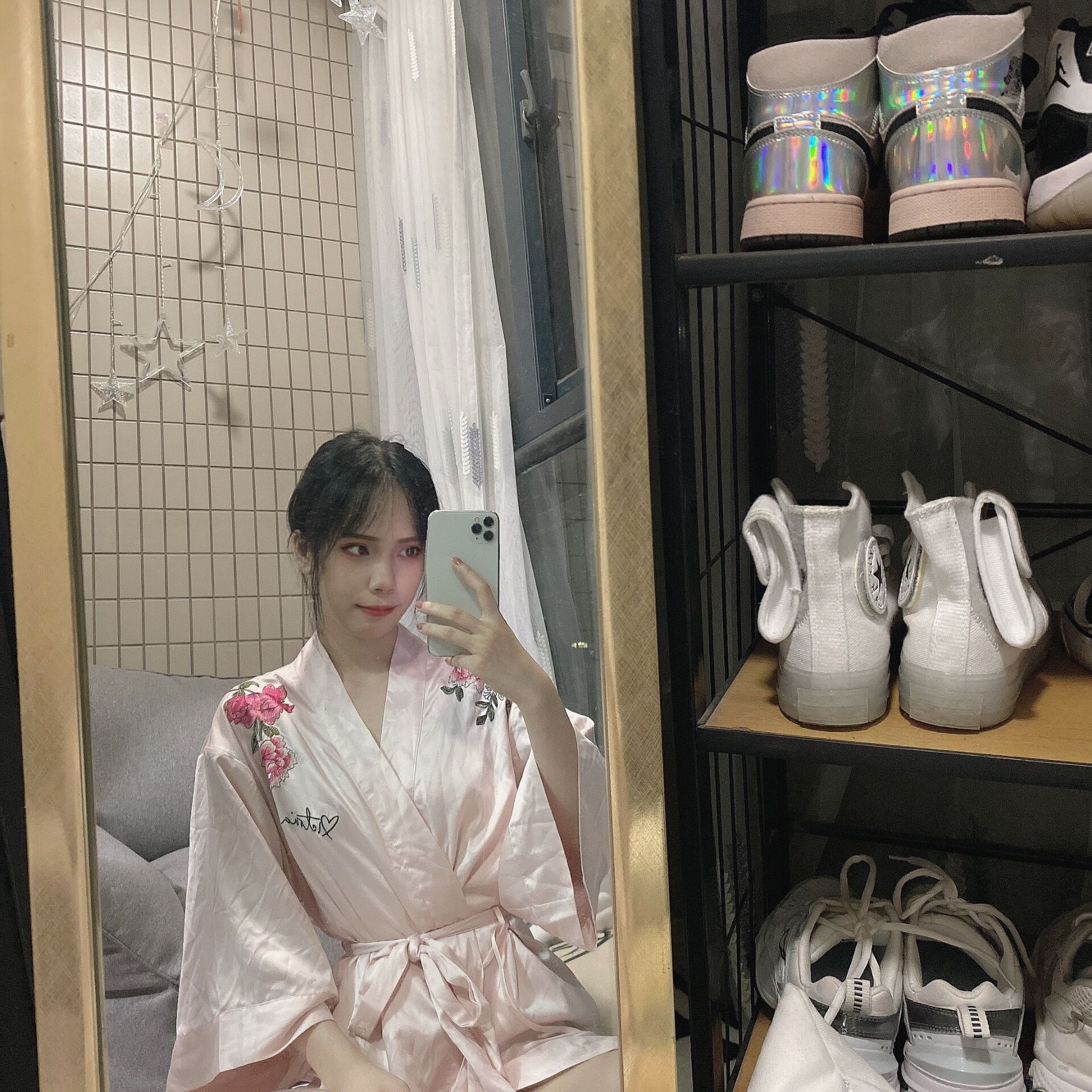 杭州19岁可爱妹妹急找大叔资助 第1张