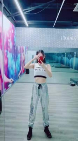 合肥时尚漂亮女孩子，是一名舞蹈老师 第1张