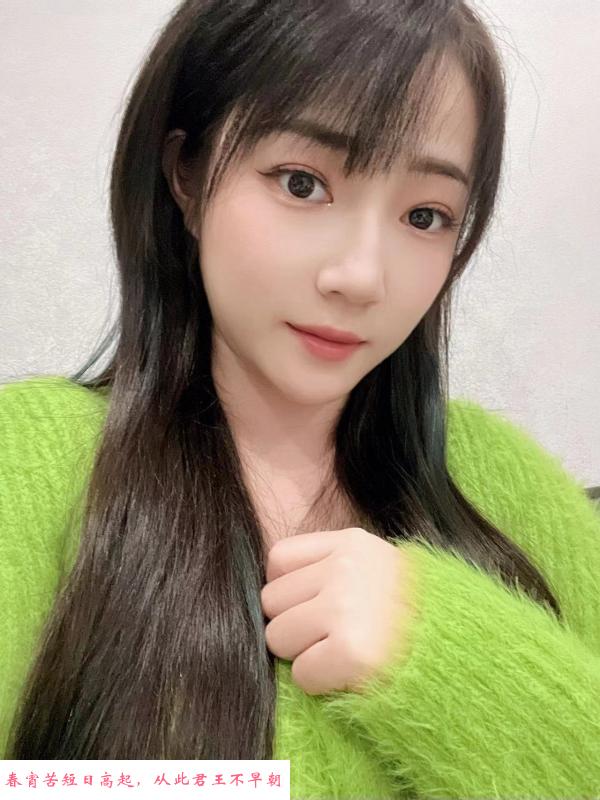 长宁素颜上班的妹子 第1张