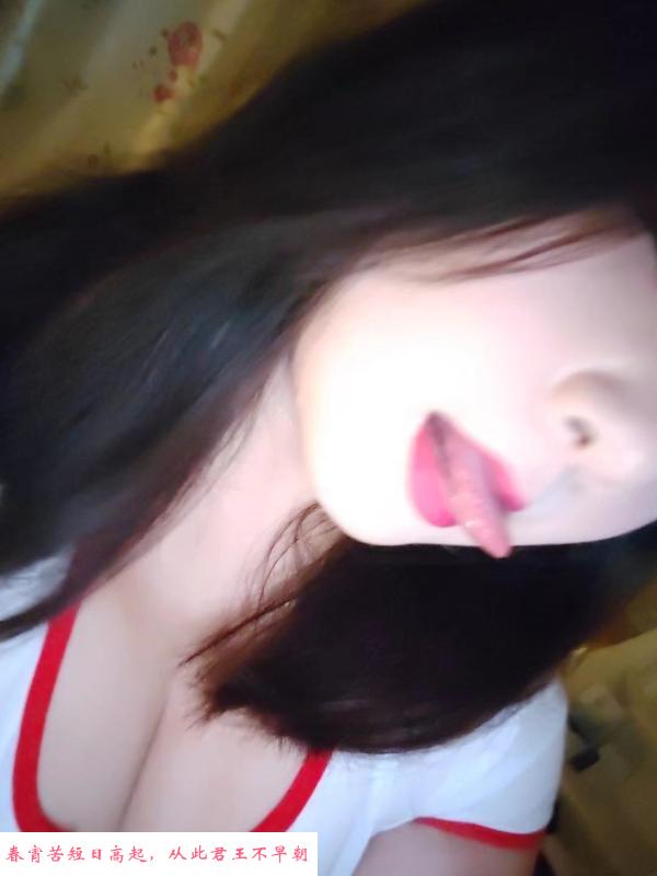 轻熟肉感小姐姐 第3张