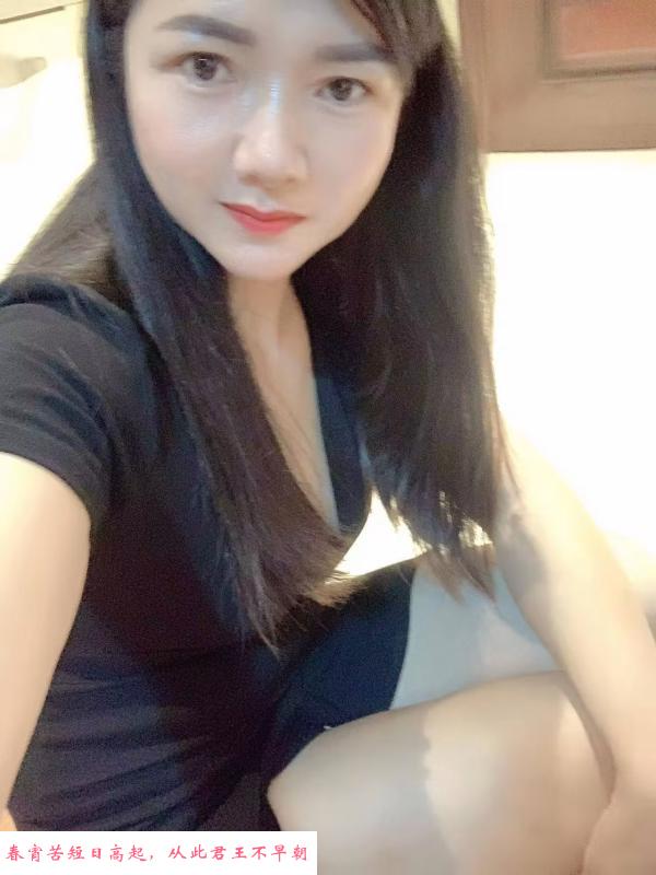 滨湖区丝袜服务系少妇 第1张
