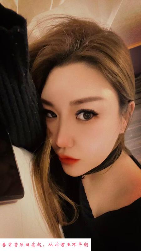 大胸美女 第2张