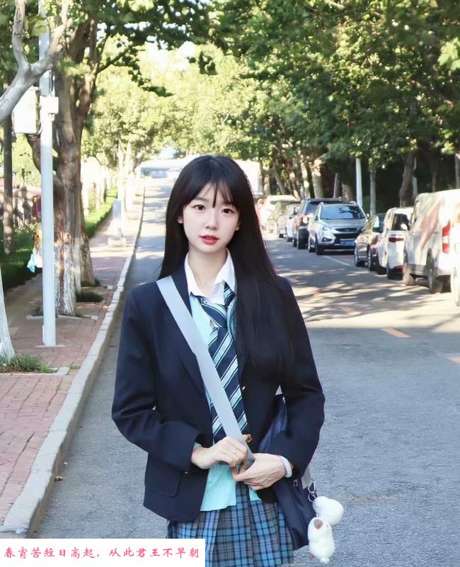 体育生灵儿 第2张