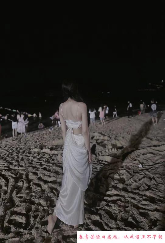 岛内长腿大美女 第3张