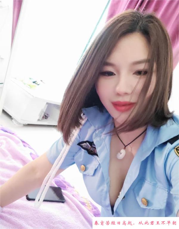 制服诱惑梅梅 第1张