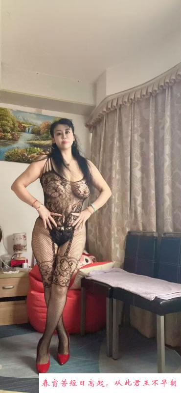 黑丝妩媚少妇 第2张