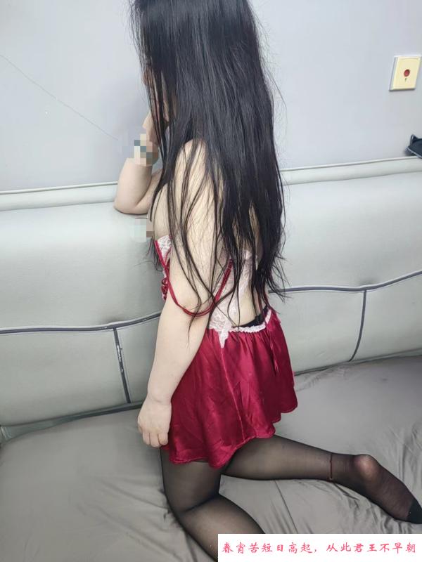 出击恬静小少妇 第3张
