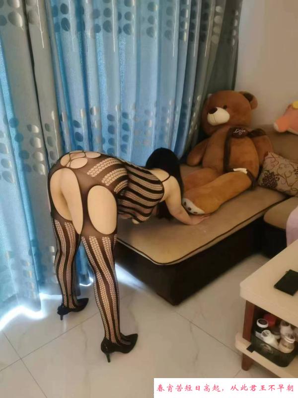 黑丝妩媚少妇 第3张