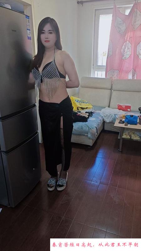 兼职骚少妇 第3张