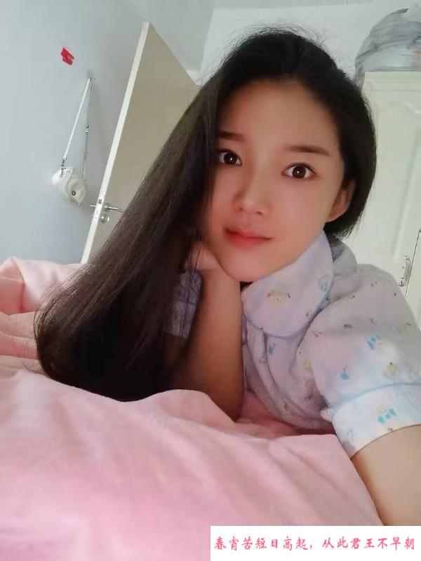 风骚大胸美少妇 第3张