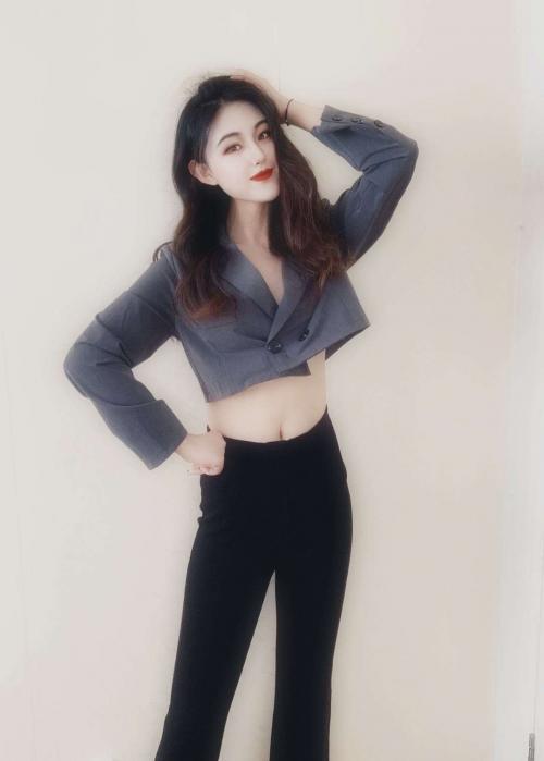 家居小姐姐 第1张