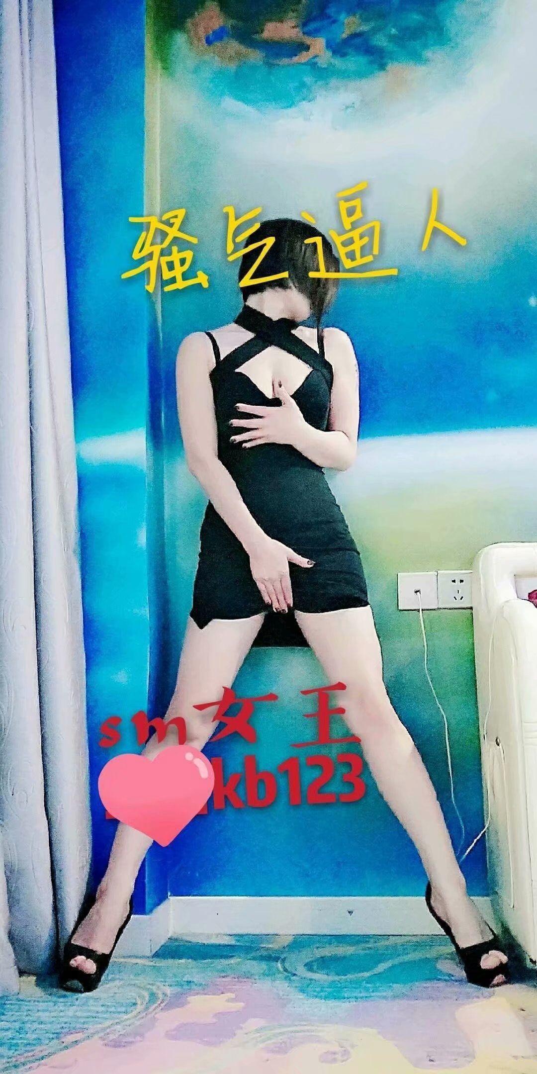 武汉雄楚大道寻欢，让人流念忘返的地方 第1张