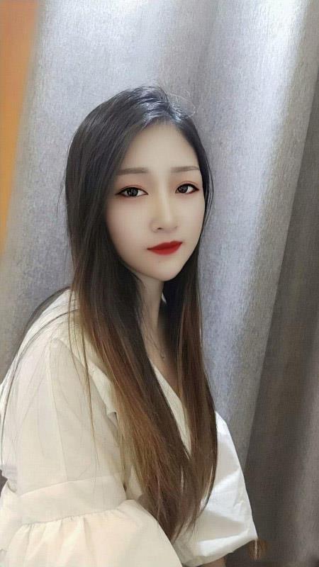 返食龙华小燕子,波大奶粉皮肤白,样貌乖巧服务好 第1张