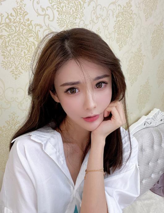 验证很走心的素颜女神媛媛洗鸡鸡 第3张