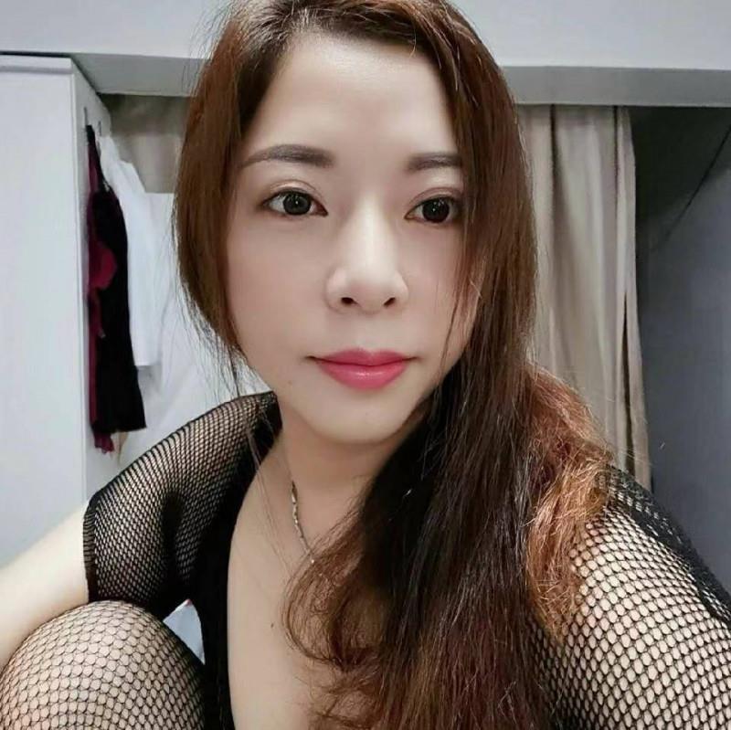 桥北附近的熟女 第2张