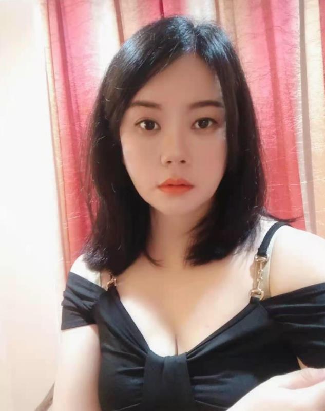 前明珠888肥臀妞 第2张