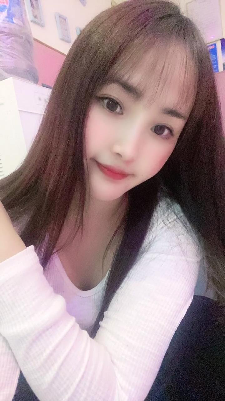 性感丰满美女逼紧丝滑 第1张