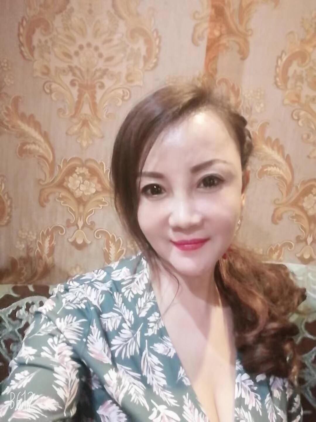 熟女就是好啊想不到的潮喷 第2张