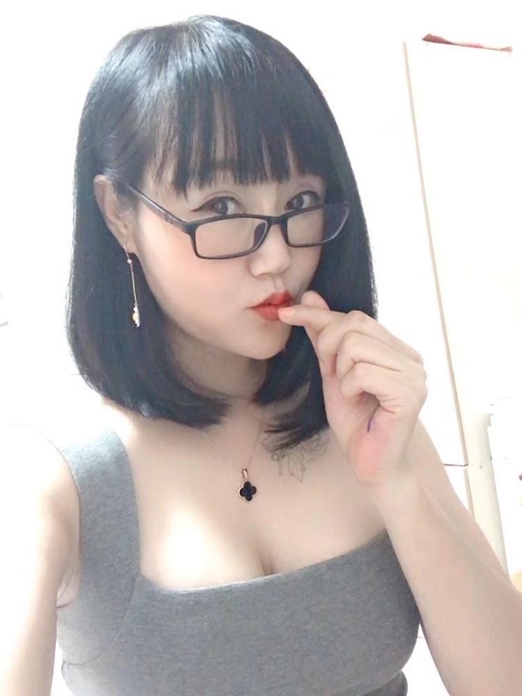 义乌大胸温柔姐姐 第1张