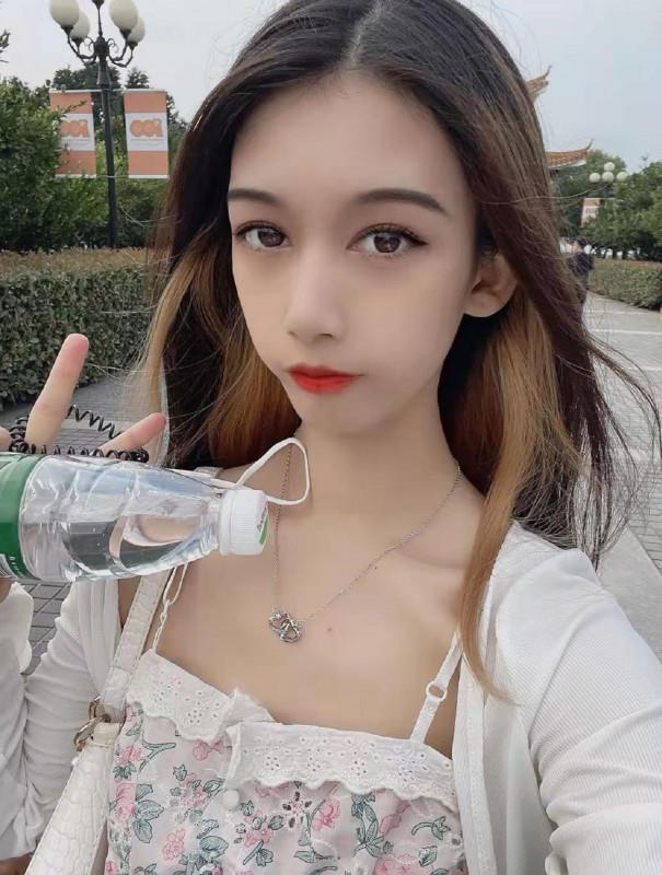 天河乖萌小可爱 第2张