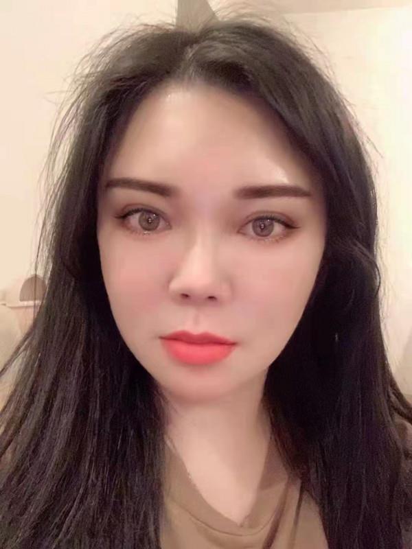 光谷风骚少妇 第3张