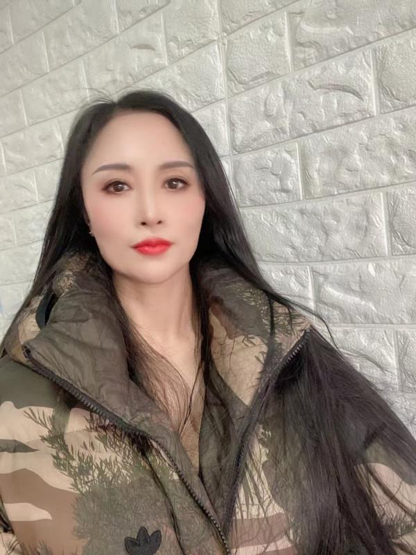 新民路全套性价比熟女 第1张