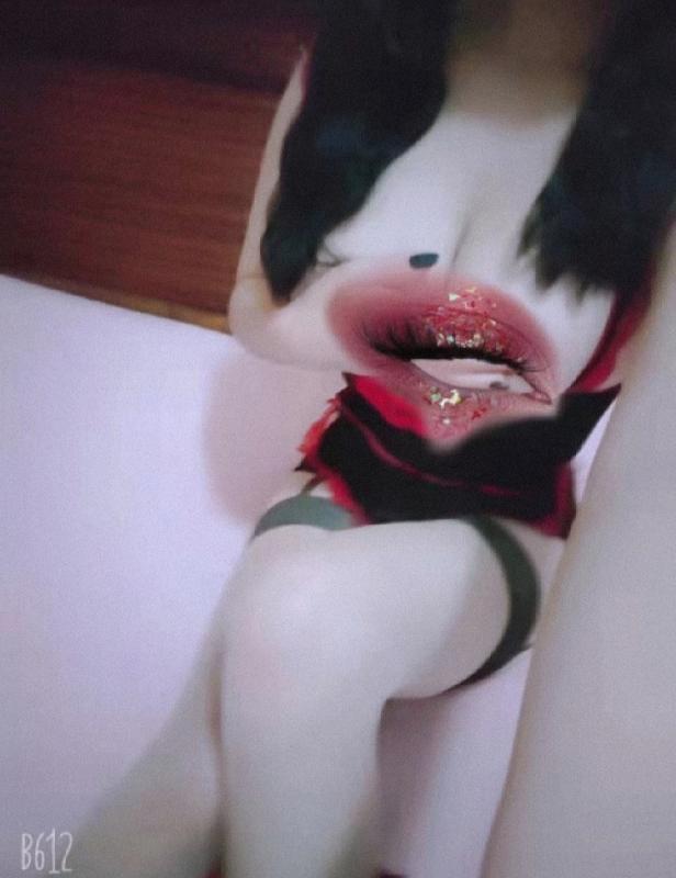 童颜巨乳乖乖女 第1张