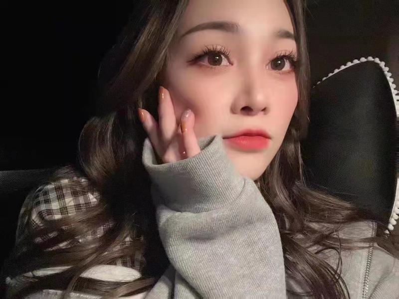 二刷三山街附近年轻妹纸 第1张