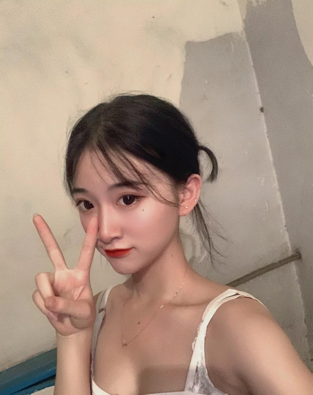 验证清纯口活好的小美女,爽翻了 第1张