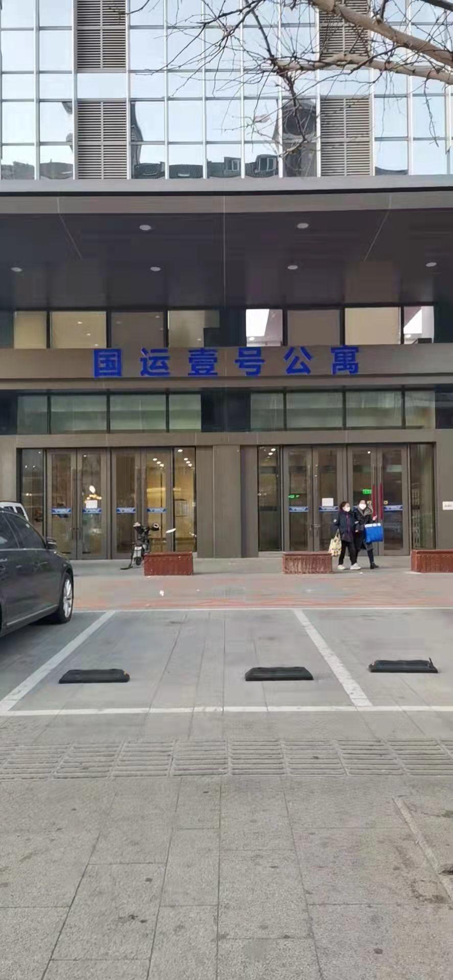 西安路兼职美女，跪着口，站着做，干的腰疼 第3张