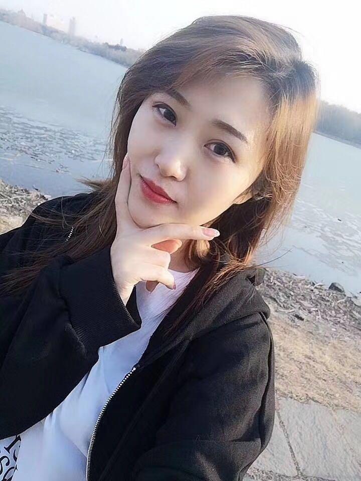迷人月 第1张