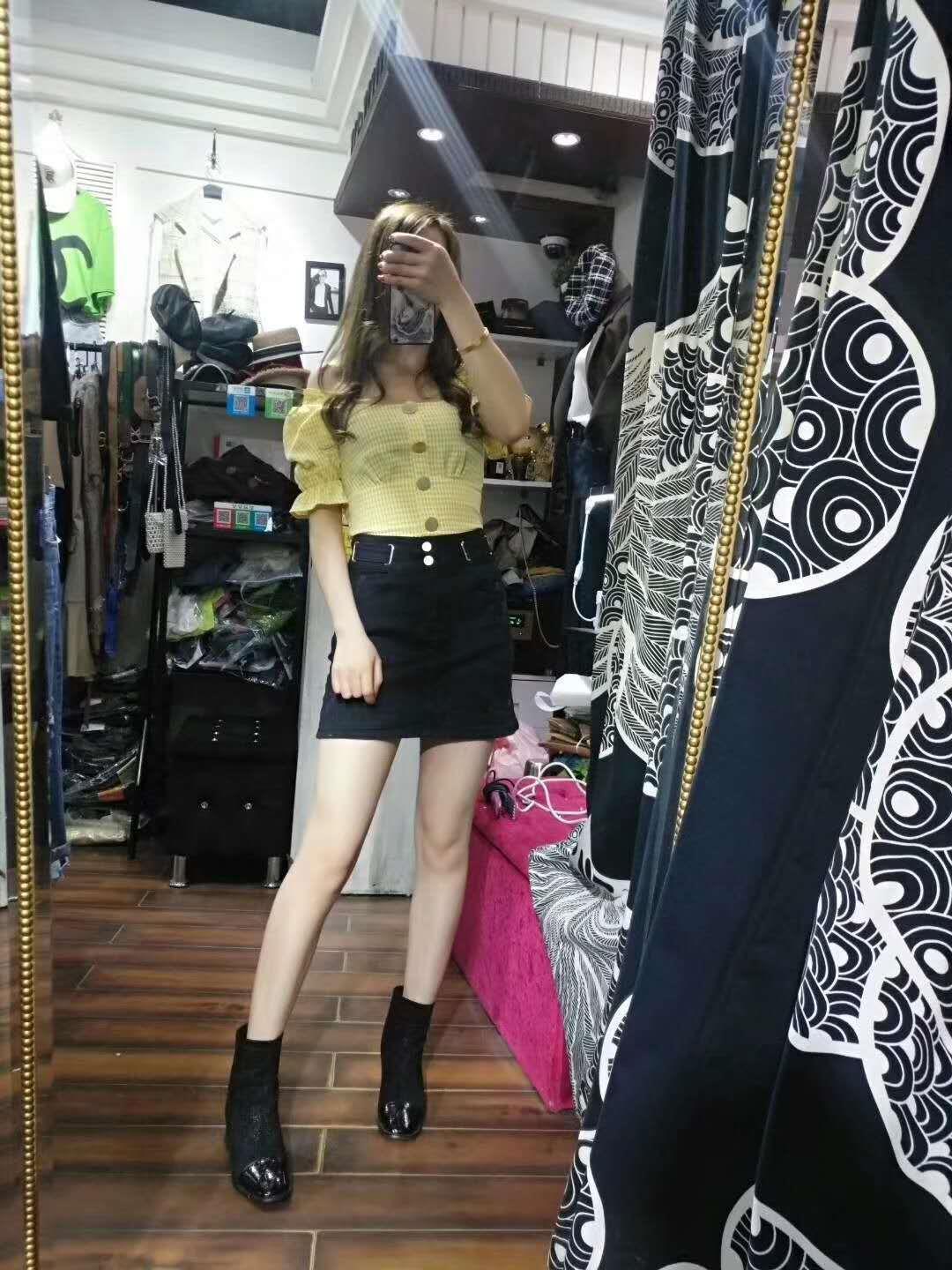 有点小姐脾气的姑娘，就喜欢有征服感 第1张