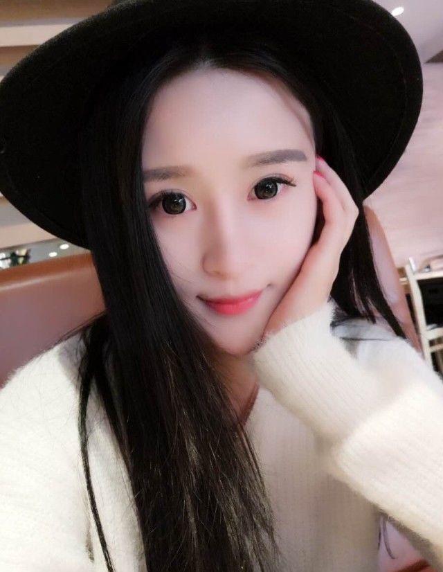 南京鼓楼附近不错的兼职美女 第1张
