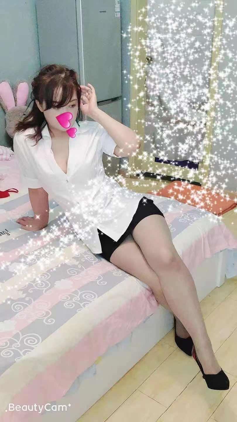 極品少婦全套服務可三通情趣誘惑 第1张