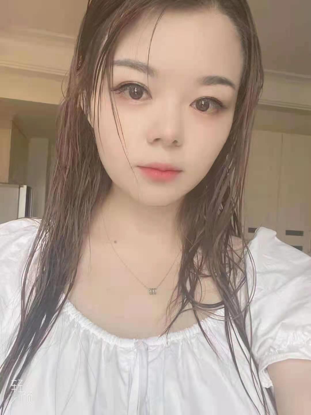 邻家女孩七月，良家味清新，真实自然的灵与肉结合 第2张
